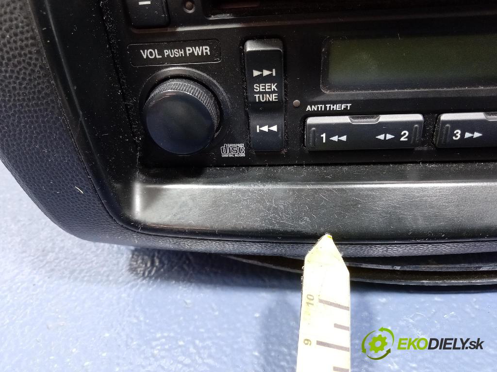 Honda Civic 2006 Radio I Navigace: 08A02-3F6-200