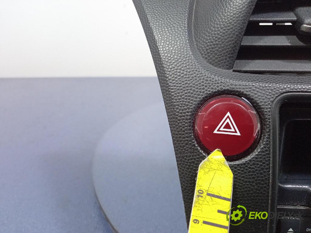 Honda Civic 2006 Radio I Navigace: 08A02-3F6-200