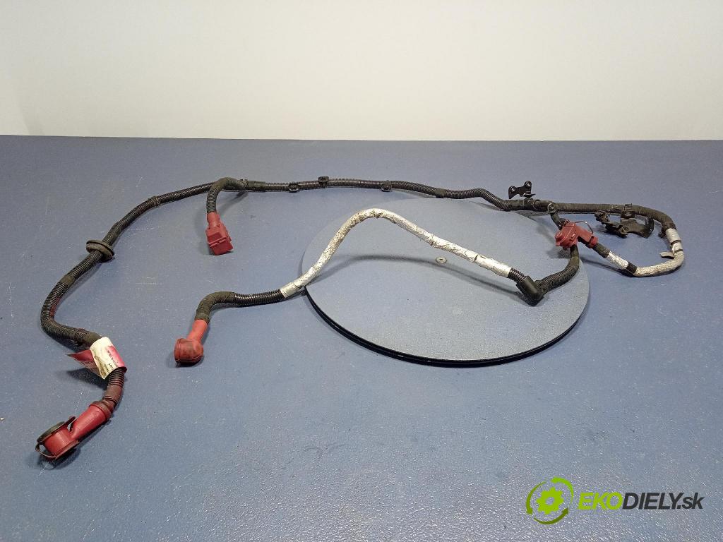 Maserati Levante 2017 instalace Elektrický: 313105