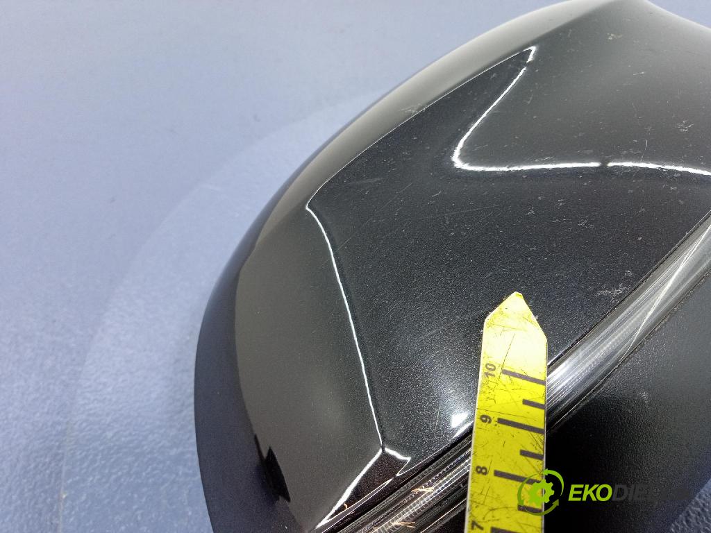Bmw X6 2020 zpětné zrcátko prave