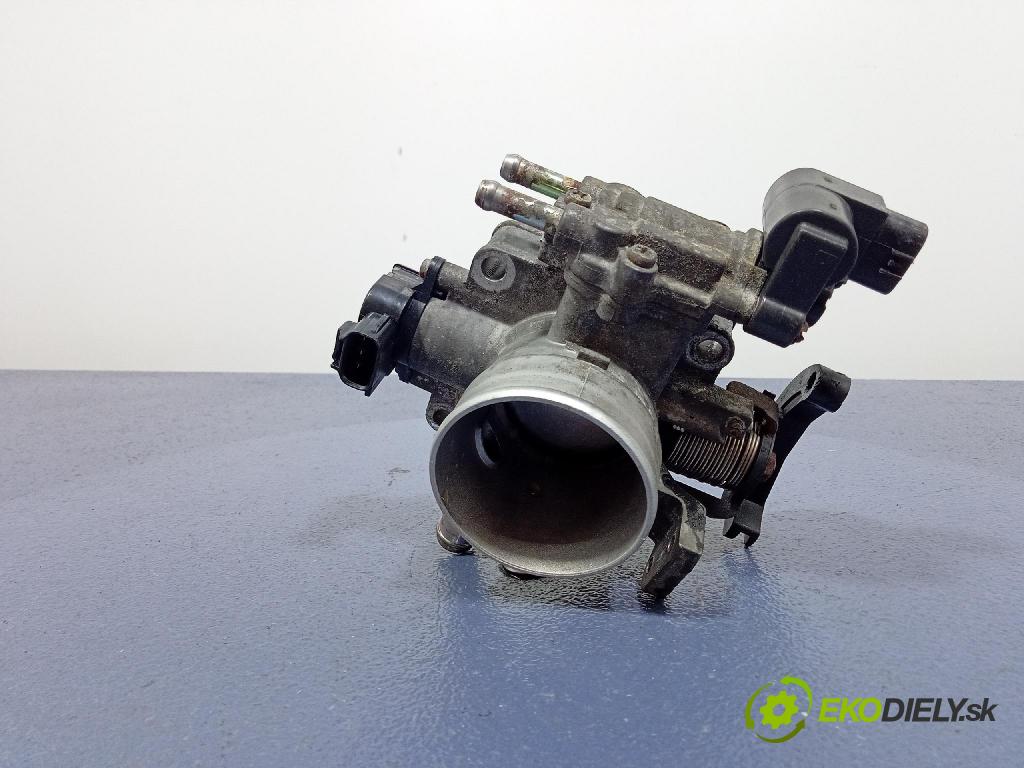 Toyota Avensis 2003 škrticí klapka 22210-0D130