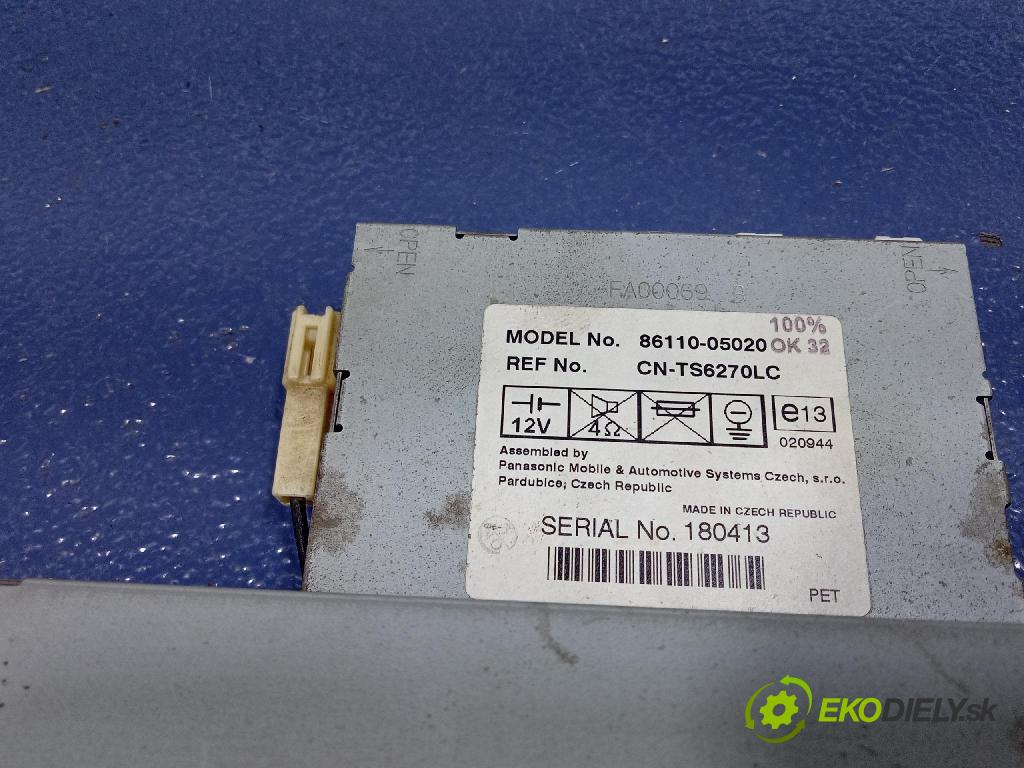 Toyota Avensis 2003 displej Radio / GPS 86110-05020