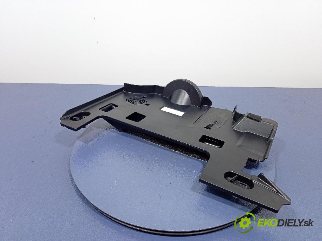 Bmw X6 2020 kryt Plast: Interiéry: 9399364