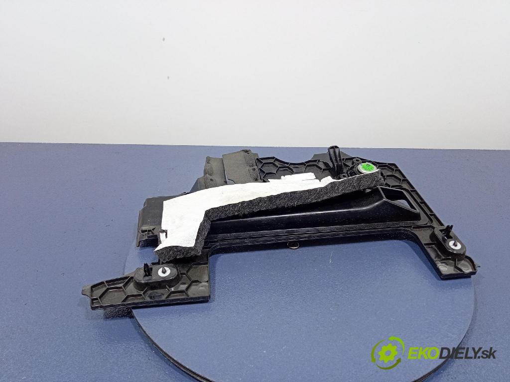 Bmw X6 2020 kryt Plast: Interiéry: 9399364