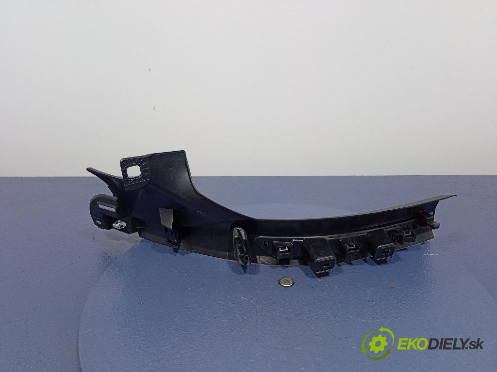 Bmw X6 2020 kryt Plast: Interiéry: 7434251