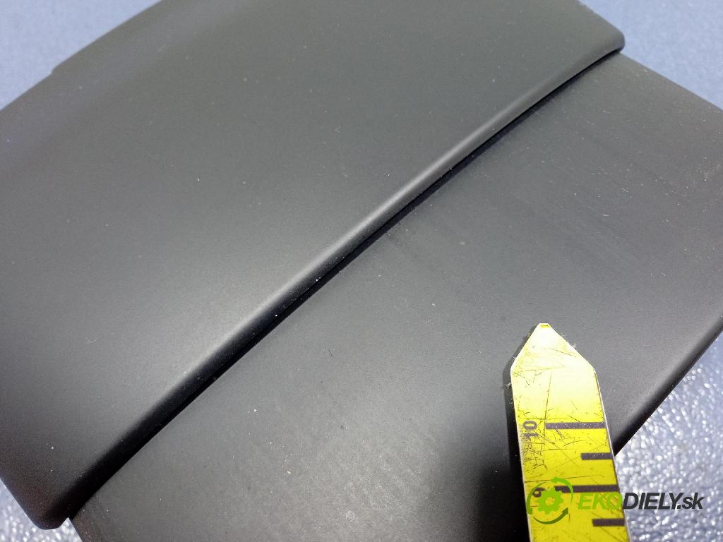 Bmw X6 2020 kryt Plast: Interiéry: 7952184
