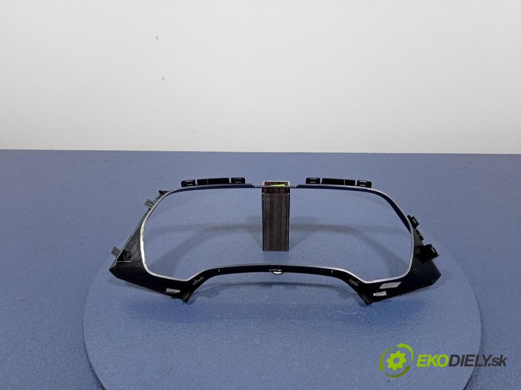Bmw X6 2020 kryt Plast: Interiéry: 6818849