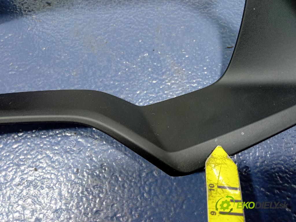 Bmw X6 2020 kryt Plast: Interiéry: 6818849