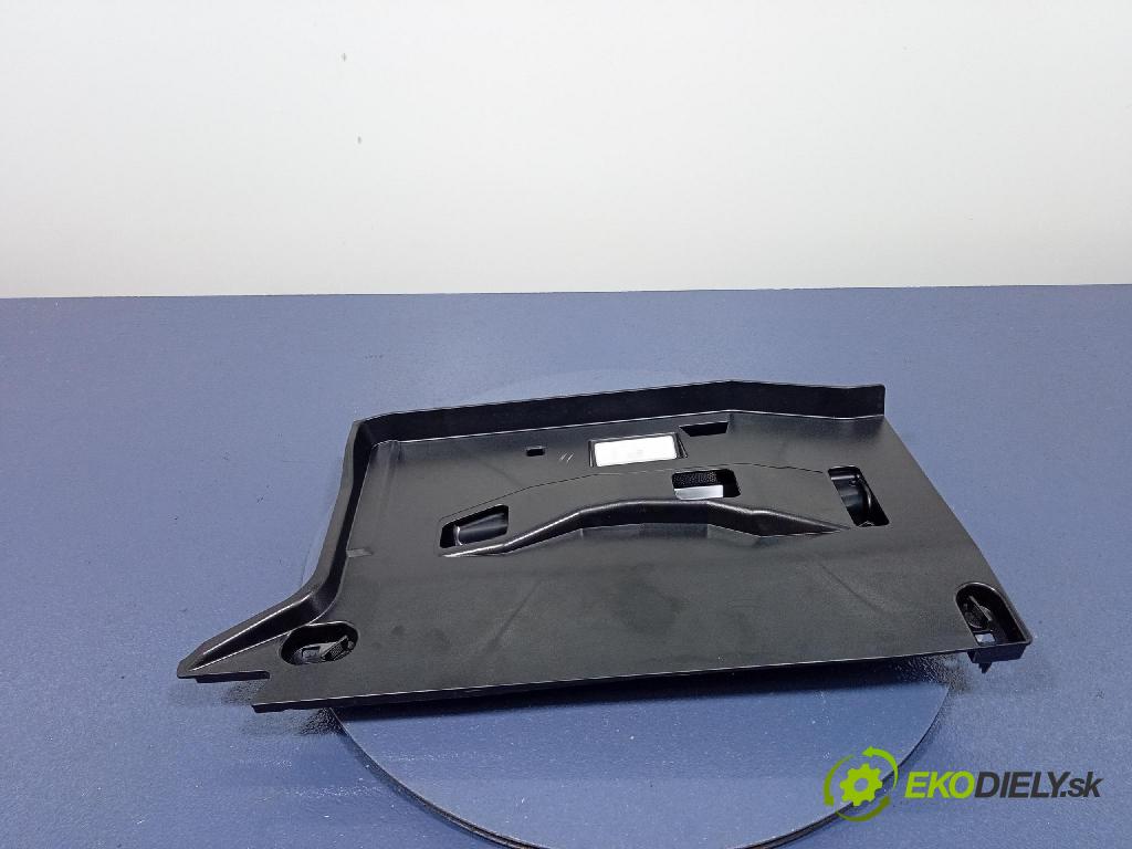 Bmw X6 2020 kryt Plast: Interiéry: 9399373