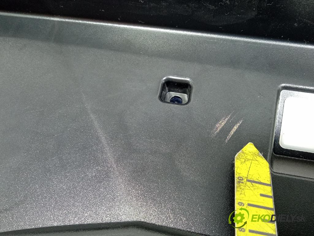 Bmw X6 2020 kryt Plast: Interiéry: 9399373