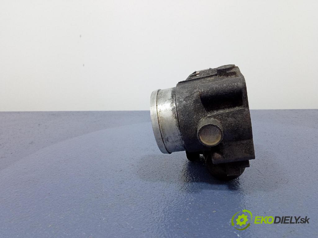 Audi A6 1999 škrticí klapka 06B133062B