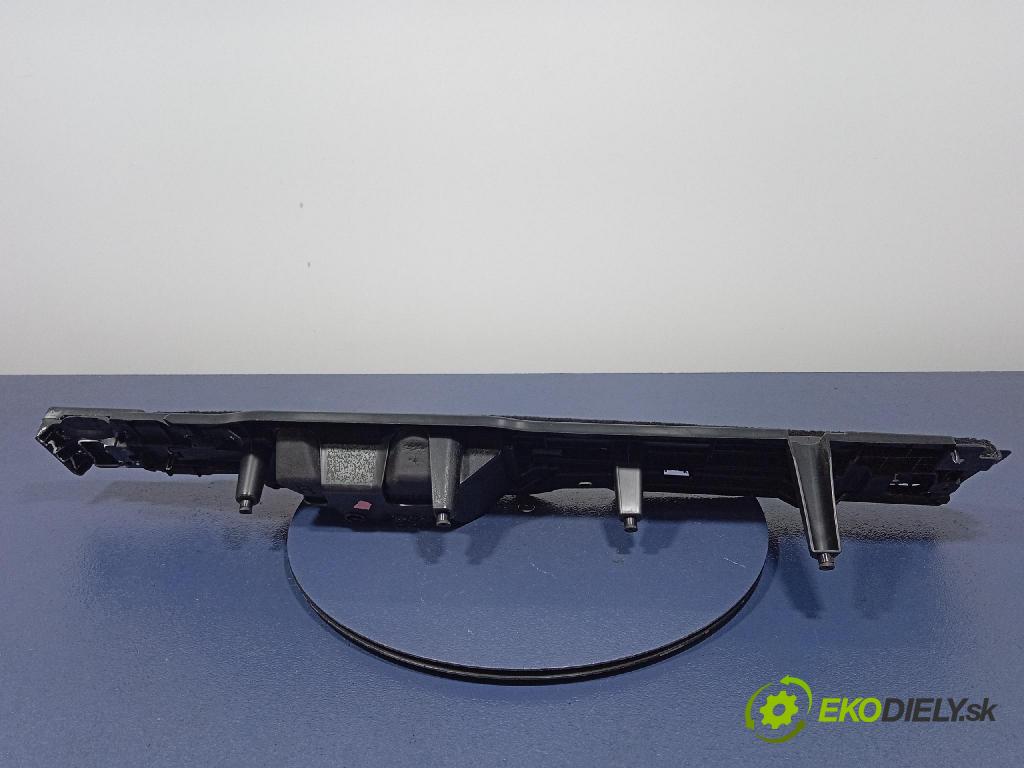 Bmw X6 2020 kryt Plast: Interiéry: 7470948