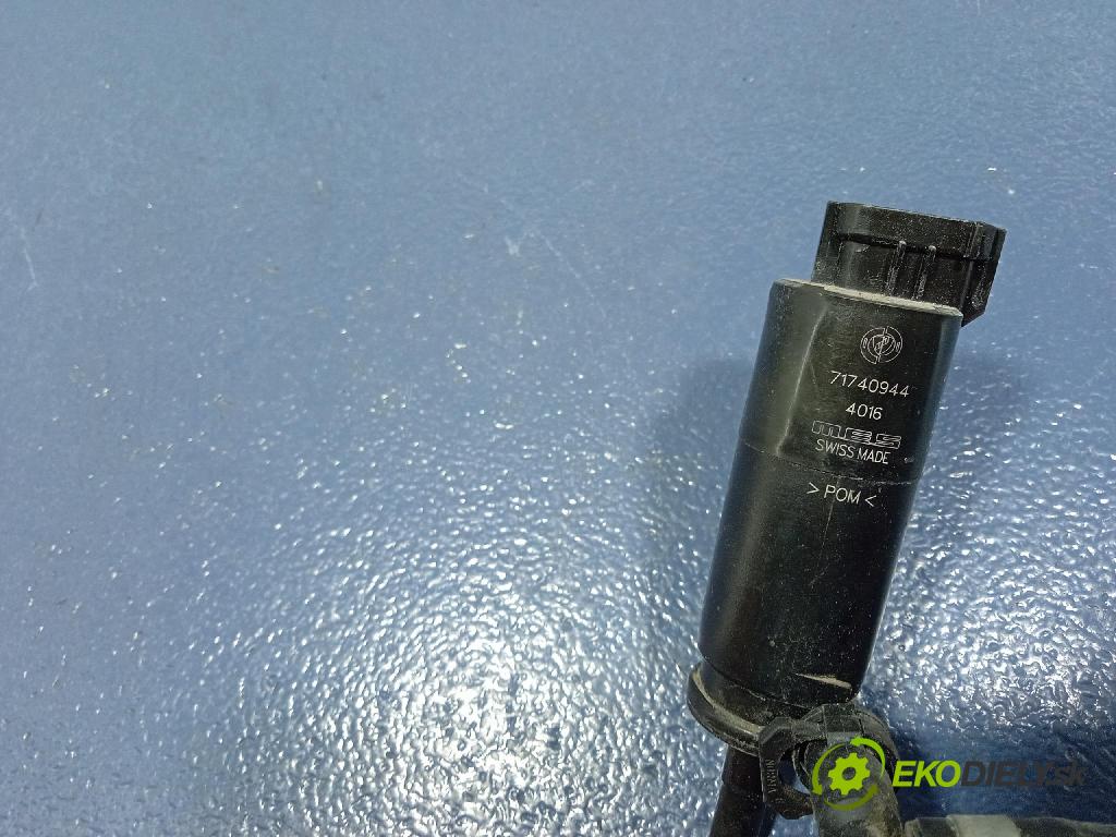 Maserati Levante 2017 čerpadlo Sprinkler 71740944