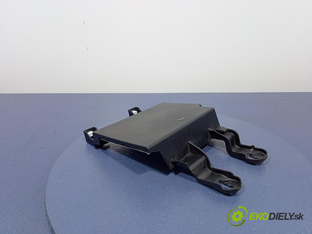 Bmw X6 2020 kryt Plast: Interiéry: 7466134