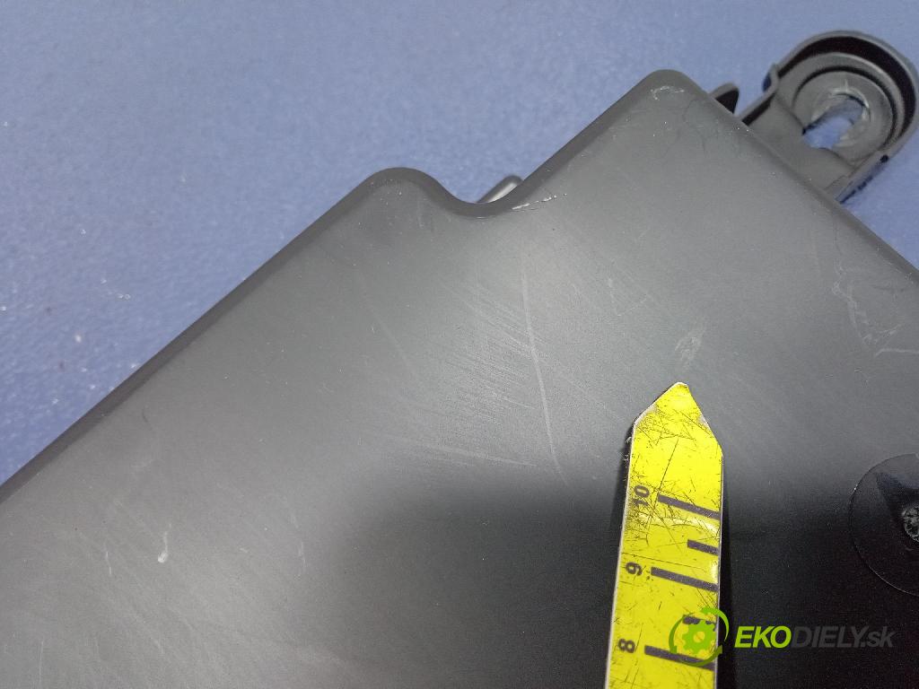 Bmw X6 2020 kryt Plast: Interiéry: 7466134