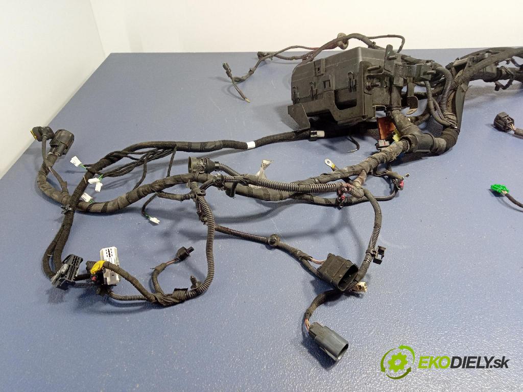 Maserati Levante 2017 instalace Elektrický: 06700351730