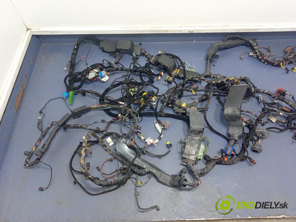 Maserati Levante 2017 instalace Elektrický: 06700350600