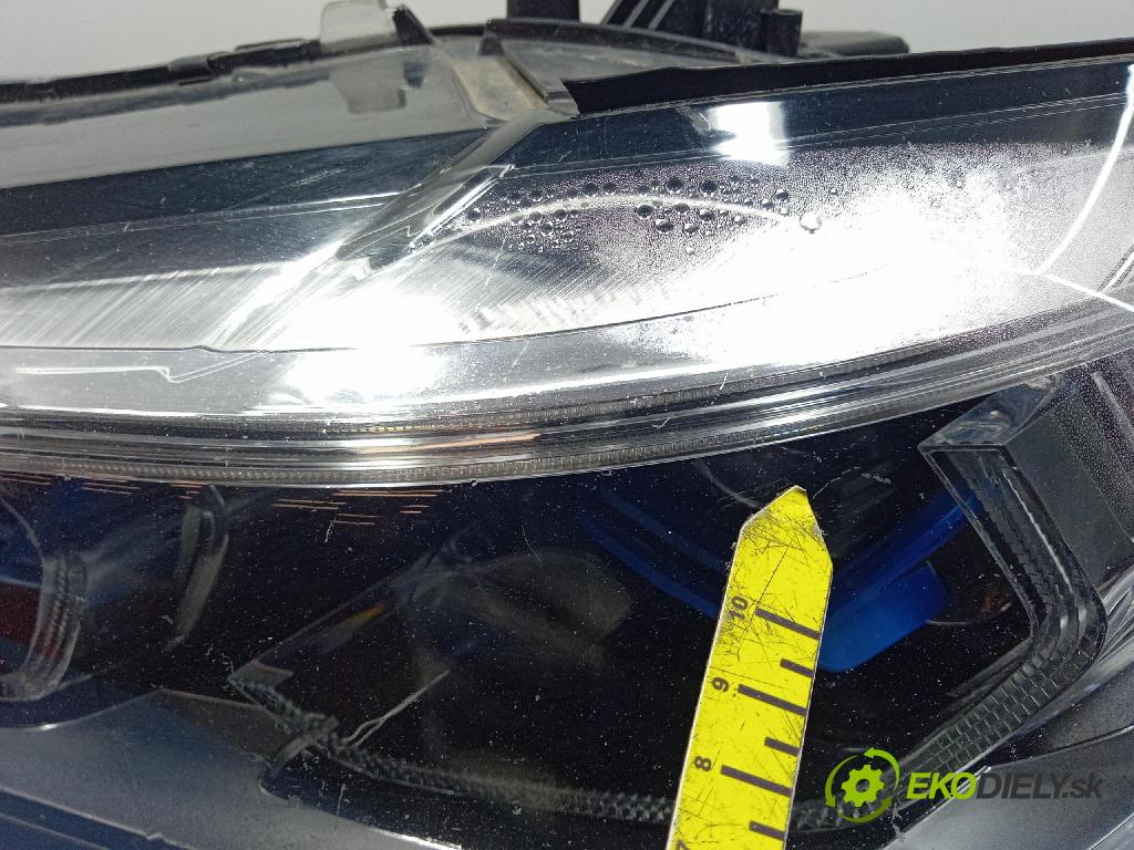 Bmw X6 2020 světlo Levý: 9481789
