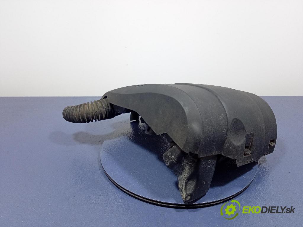 Volkswagen Polo 2002 kryt Motor: 03D129601