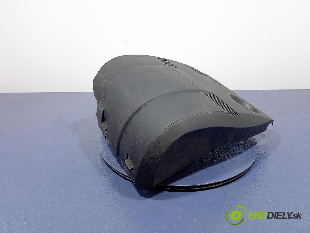 Volkswagen Polo 2002 kryt Motor: 03D129601