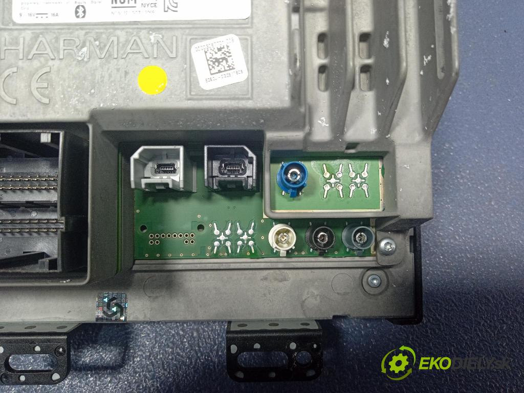 Maserati Levante 2017 displej Radio / GPS 670101195