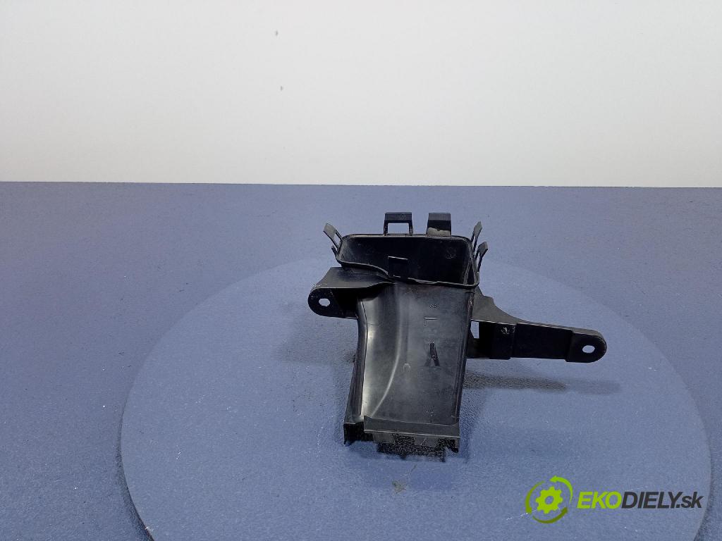 Bmw X6 2020 Vstup: Vzduch: 7421685