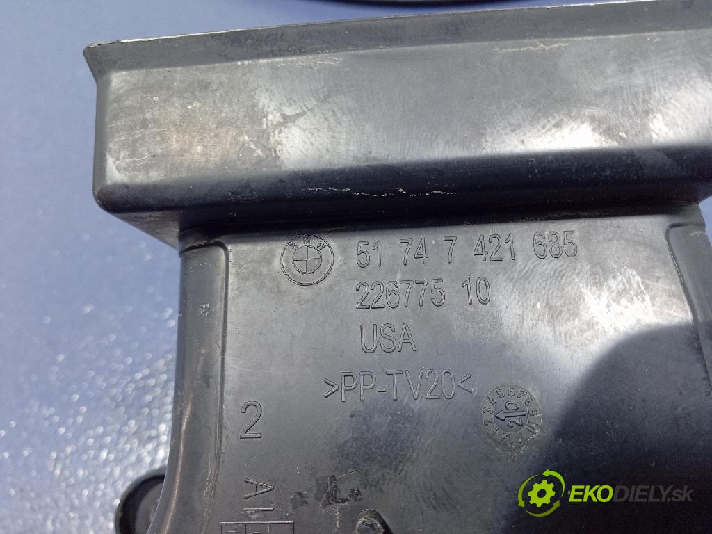 Bmw X6 2020 Vstup: Vzduch: 7421685