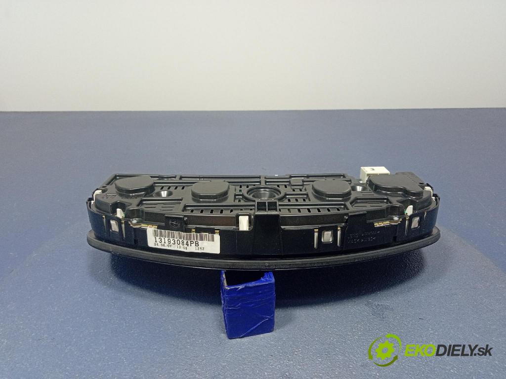 Opel Vectra 2007 Přístrojová deska 13193084