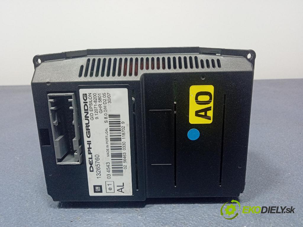 Opel Vectra 2007 Radio I Navigace: 13233932
