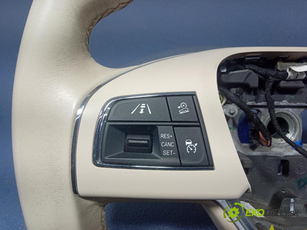 Maserati Levante 2017 volant 670047828