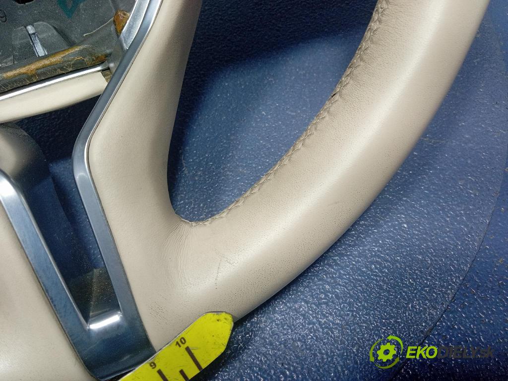 Maserati Levante 2017 volant 670047828