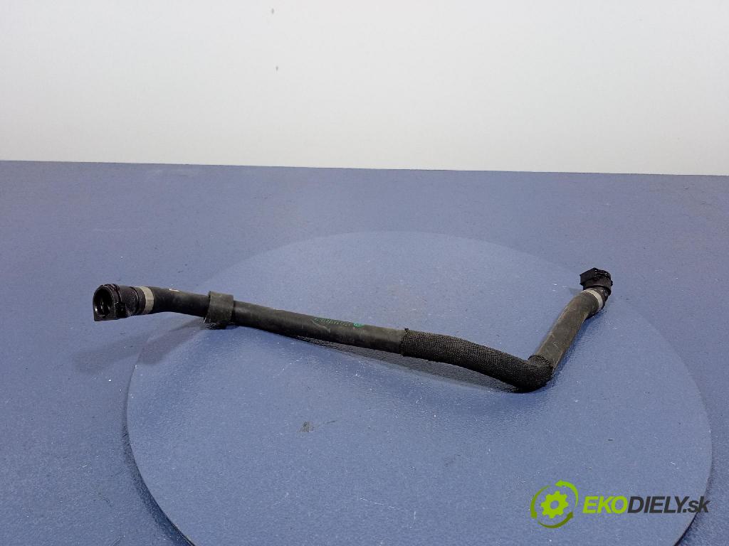 Bmw X6 2020 trubka Chladič: 8579333