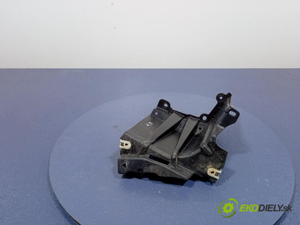 Bmw X6 2020 kryt Plast: podvozek: 7424902