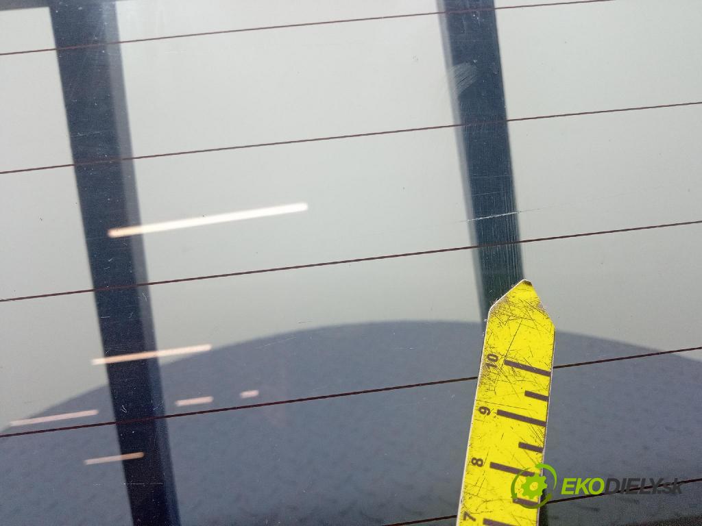 Citroen C2 2004 zadní dveře kufra: kufr