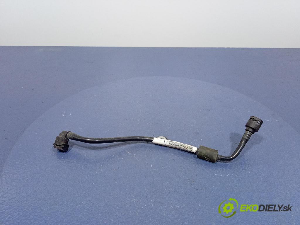 Bmw X6 2020 trubka Chladič: 8579334