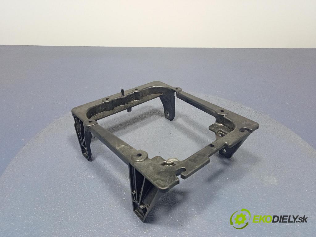 Bmw X6 0 kryt Plast: Interiéry: 9399769