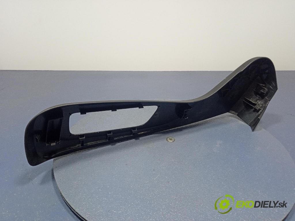 Bmw X6 0 kryt Plast: Interiéry: 7444274