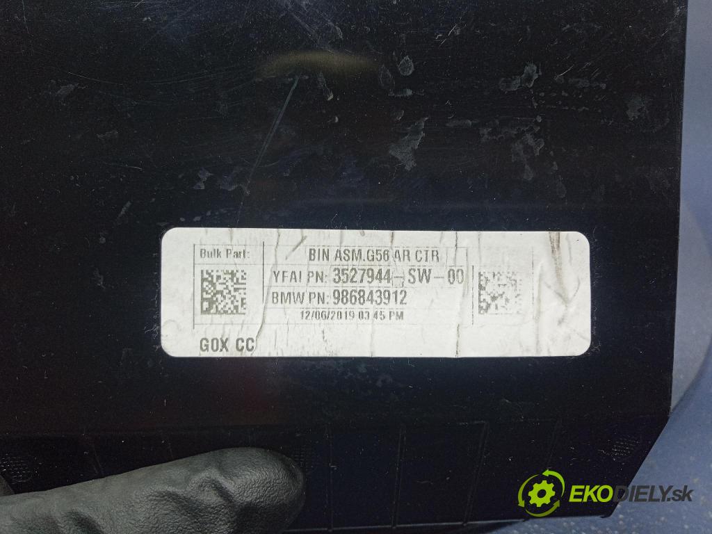 Bmw X6 0 kryt Plast: Interiéry: 9868439