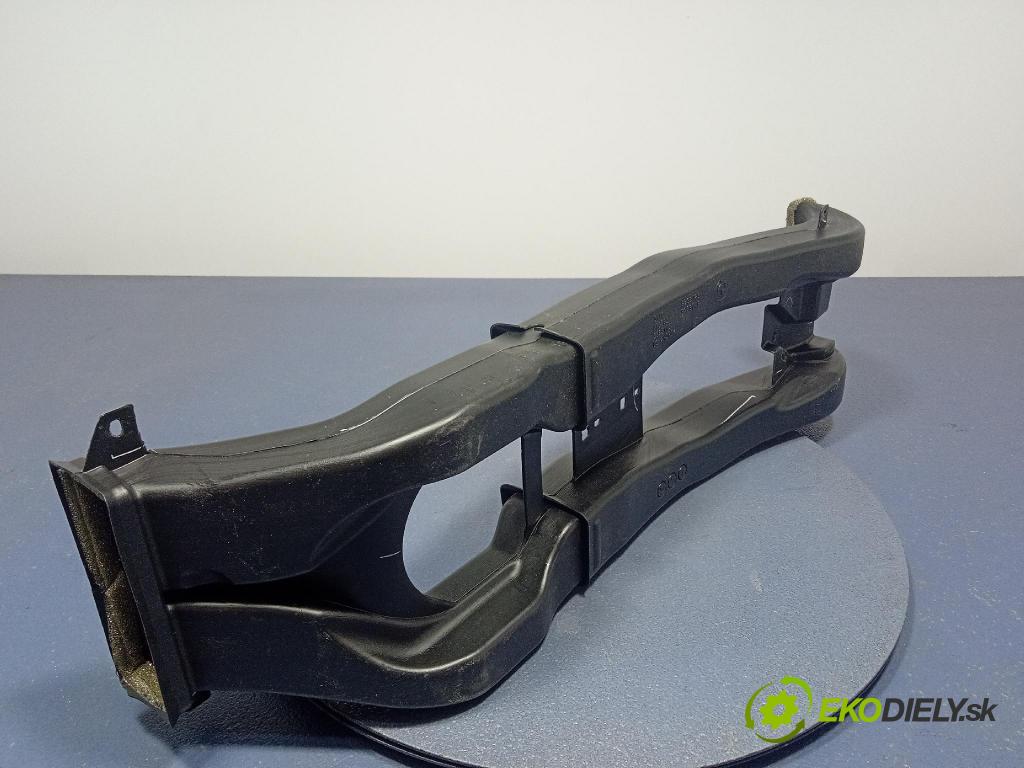 Bmw X6 0 trubka Vzduch: 9399726
