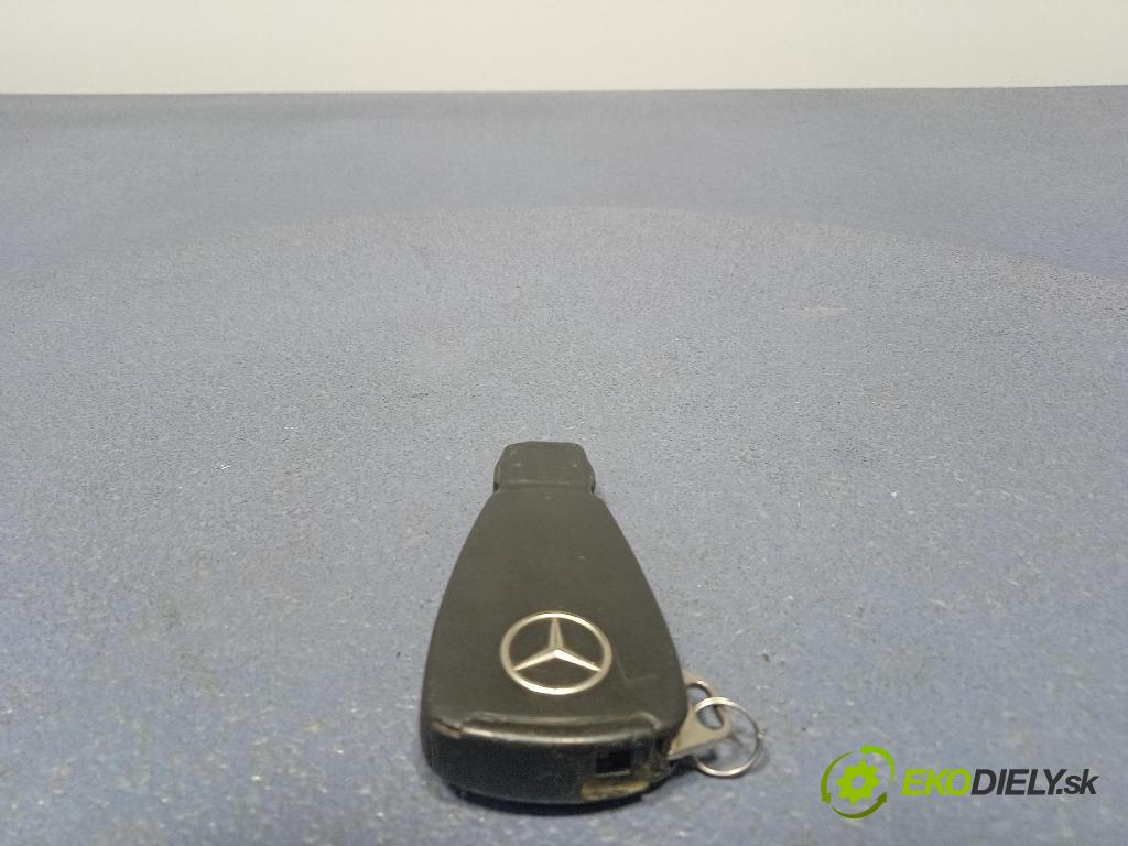 Mercedes C-klasa 1999 Spínač zapalování. 2105450208