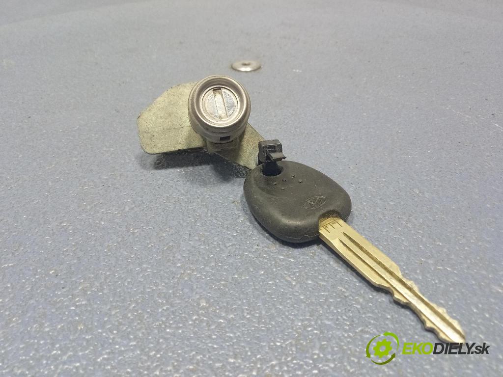 Hyundai Santa fe 2004 klika před levá 82650-26000