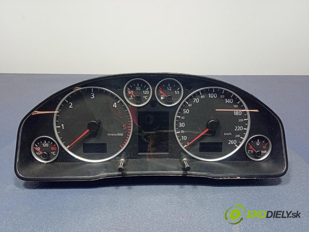 Audi A6 2003 Přístrojová deska 4B0920933G