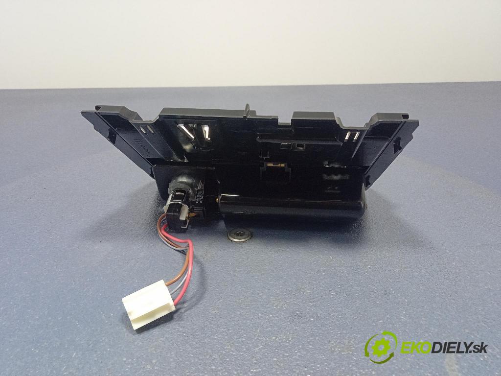 Vw Passat 2016 Popielniczka 3G1857962