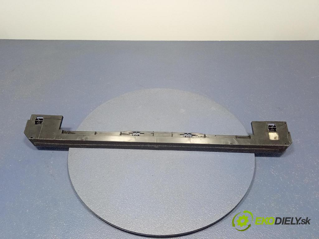 Bmw X6 2020 kryt Plast: podvozek: 8589087
