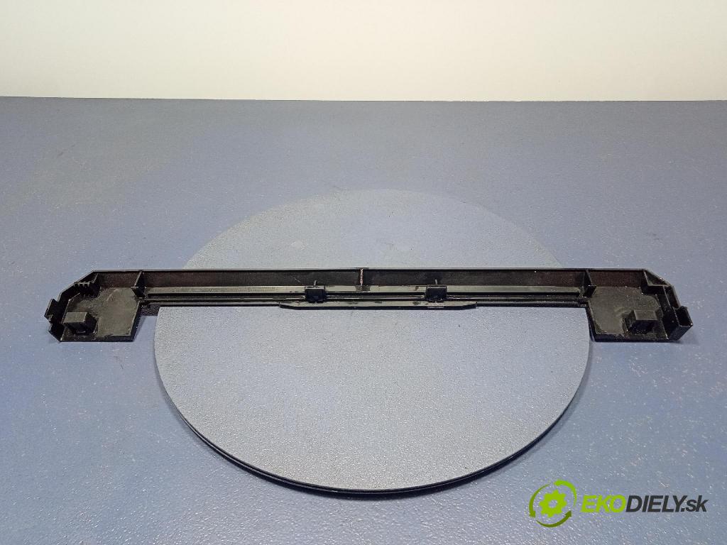 Bmw X6 2020 kryt Plast: podvozek: 8589087
