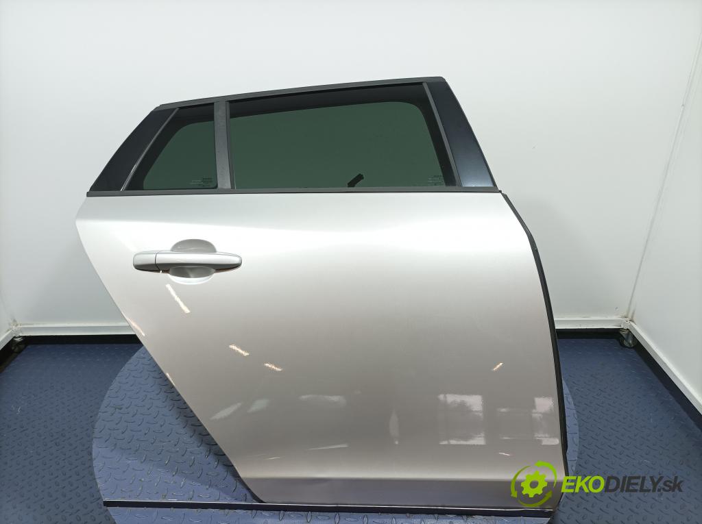 Volvo V60 2013 dveře Zad: prave 01