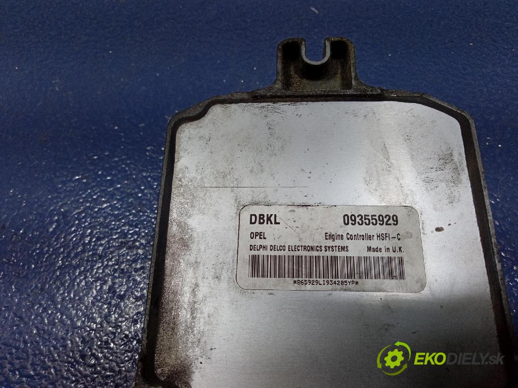 Opel Astra 2000 řídící jednotka Motor: 09355929