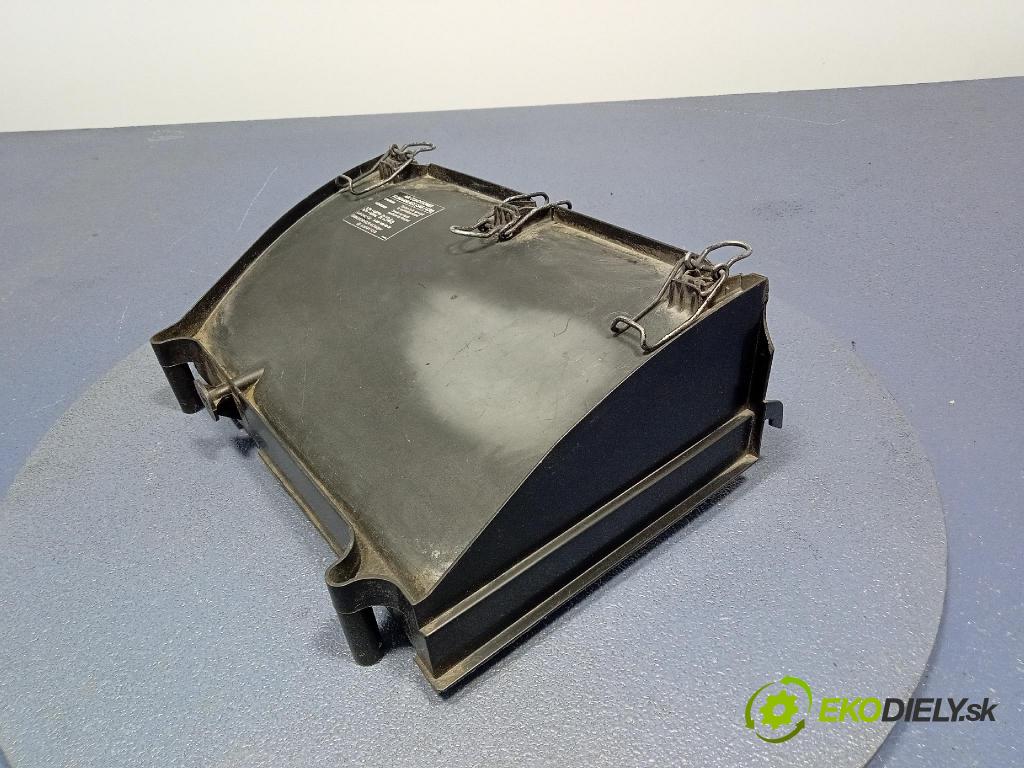 Mercedes C-klasa 2002 torpédo 2038350740