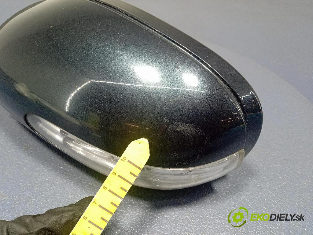 Mercedes C-klasa 2002 zpětné zrcátko Vlevo, odjet: