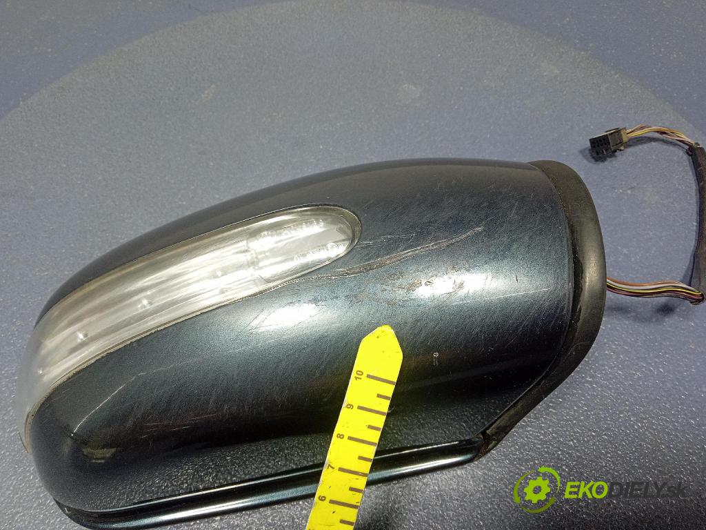 Mercedes C-klasa 2002 zpětné zrcátko prave